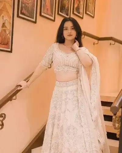 Escort Service In Solapur